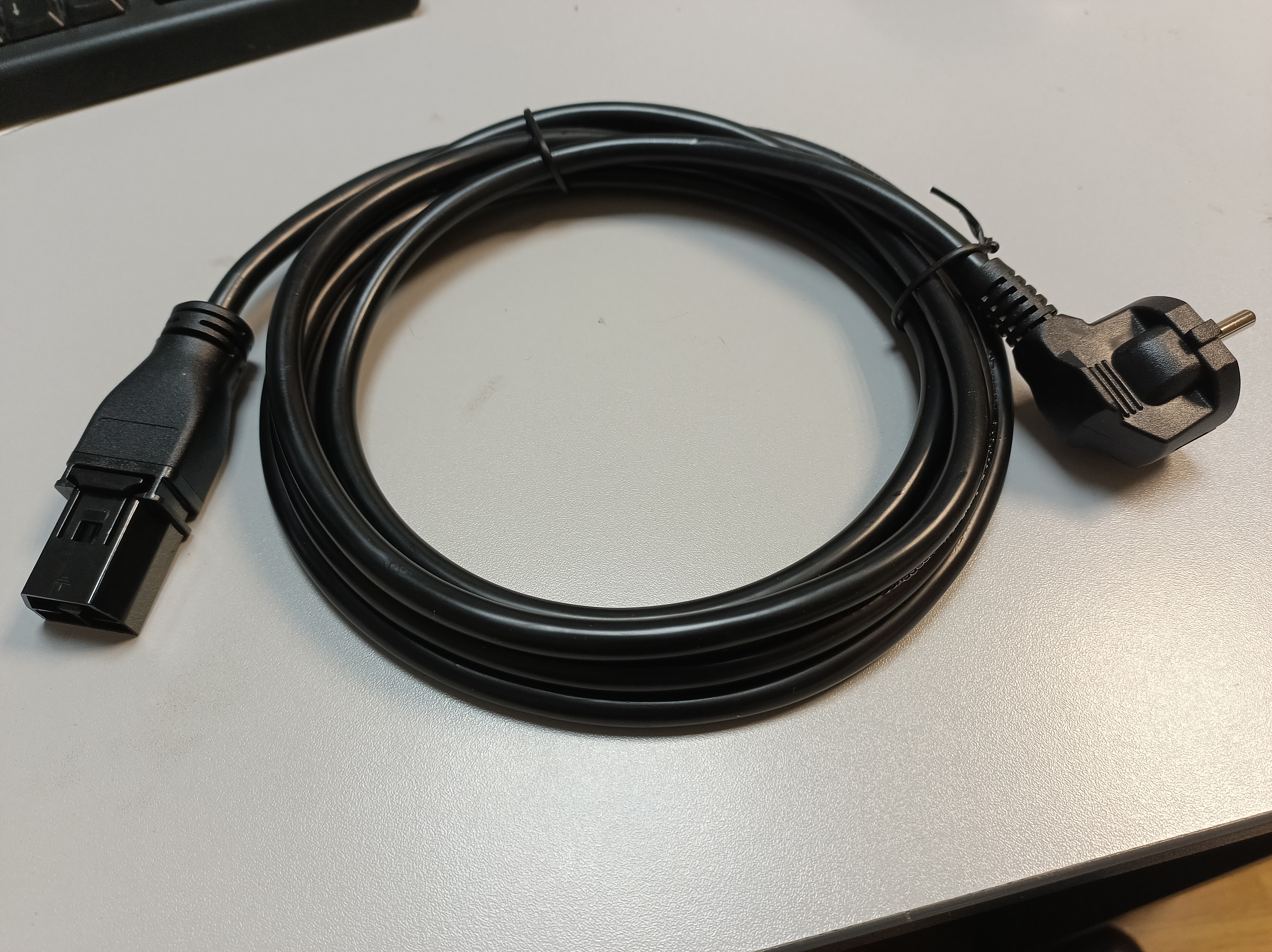 CAB-AC-16A-SG-EU (ch)