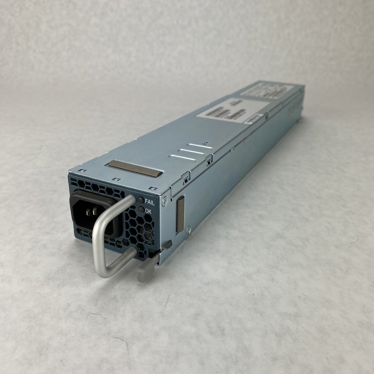 UCS-PSU-6296UP-AC (Ch)