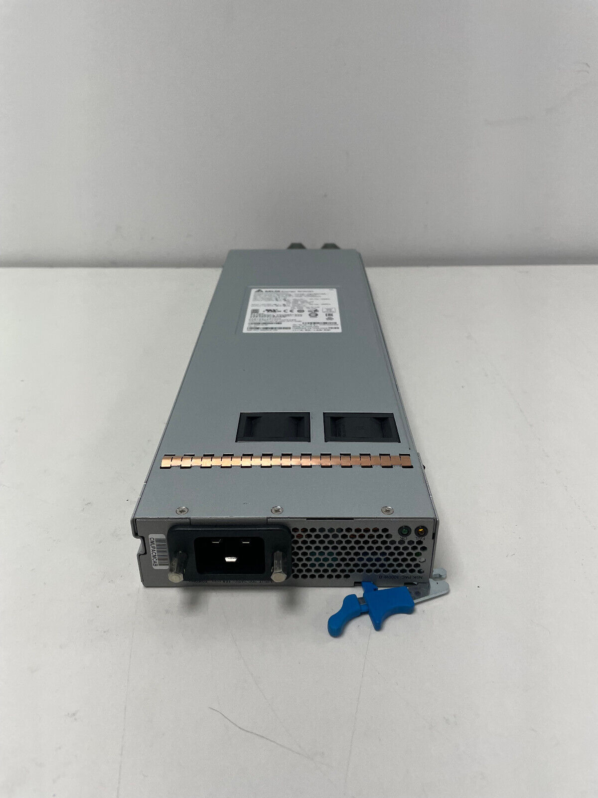 N9K-PAC-3000W-B (ch)