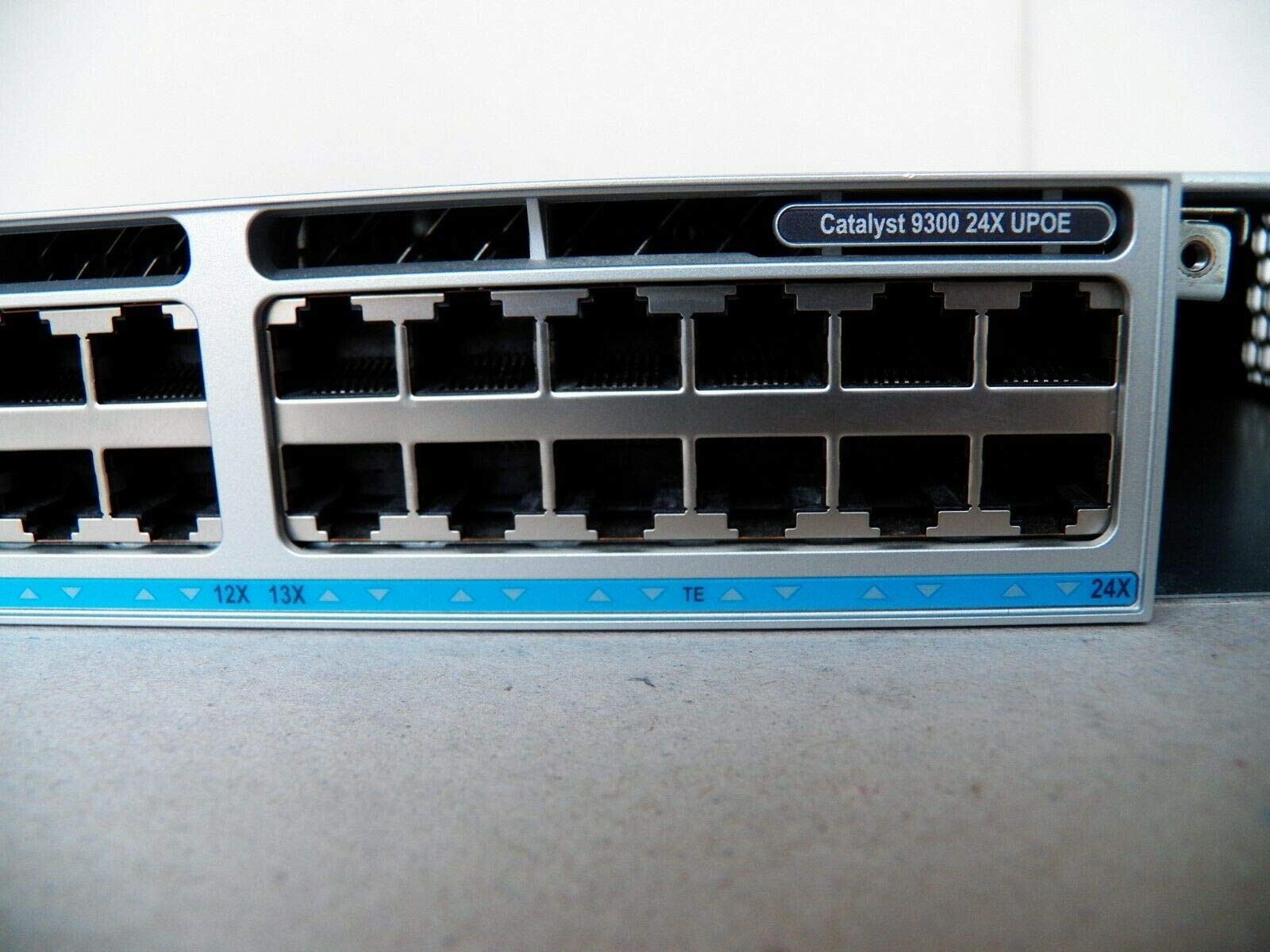C9300-24UX-A (Ch)