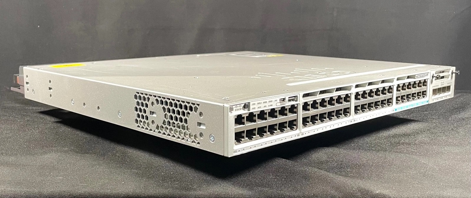 WS-C3850-12X48U-S (ch)